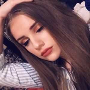 Meet your Posher, Abbie